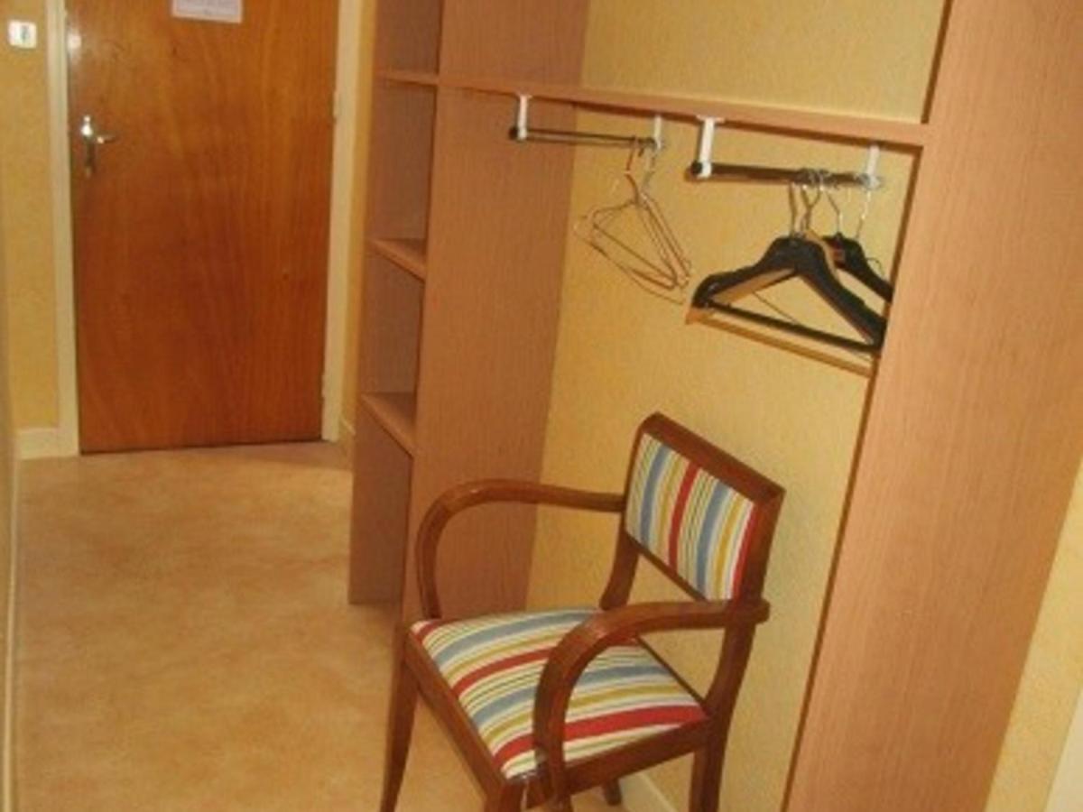 Appartement 2 Chambres, 8 Couchages, Centre-Ville Cauterets, Wifi Gratuit, Parking A Proximite - Fr-1-234-89 Exteriör bild